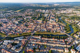 Photographie aérienne de Du sud-ouest à Rastatt dans le département Bade-Wurtemberg, Allemagne