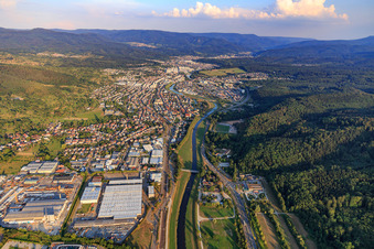 Photographie aérienne de Ville sur la Murg vue du nord-est à le quartier Bad Rotenfels in Gaggenau dans le département Bade-Wurtemberg, Allemagne