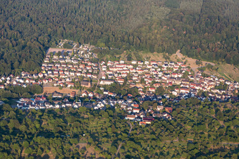 Vue aérienne de De l'ouest à le quartier Waldprechtsweier in Malsch dans le département Bade-Wurtemberg, Allemagne