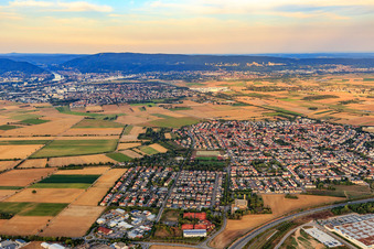Vue aérienne de Vue de la ville depuis le nord-ouest à Plankstadt dans le département Bade-Wurtemberg, Allemagne