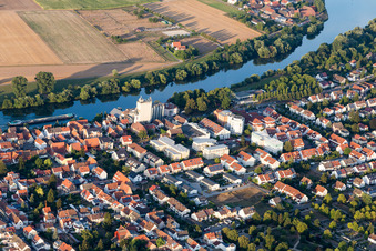Vue aérienne de Roi Matz à le quartier Edingen in Edingen-Neckarhausen dans le département Bade-Wurtemberg, Allemagne