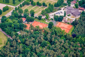 Vue aérienne de Club de tennis Rülzheim à Rülzheim dans le département Rhénanie-Palatinat, Allemagne