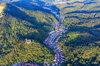 Vue aérienne de Rue Gorxheimer Talstraße à Weinheim dans le département Bade-Wurtemberg, Allemagne