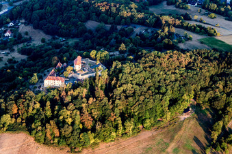 Vue aérienne de Château de Reichenberg à Reichelsheim dans le département Hesse, Allemagne