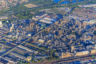 Quartier BASF in Ludwigshafen am Rhein dans le département Rhénanie-Palatinat, Allemagne hors des airs