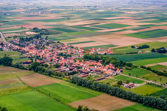 Vue aérienne de Village du sud-est à Herxheimweyher dans le département Rhénanie-Palatinat, Allemagne