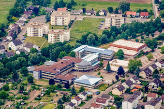 Vue aérienne de Centre scolaire Pamina à Herxheim bei Landau dans le département Rhénanie-Palatinat, Allemagne