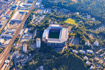 Vue aérienne de Stade Fritz-Walter du FCK sur le Betzenberg à Kaiserslautern dans le département Rhénanie-Palatinat, Allemagne