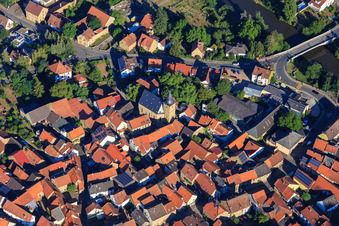 Vue aérienne de Église protestante à Odernheim am Glan dans le département Rhénanie-Palatinat, Allemagne
