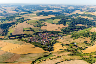 Vue aérienne de Niedermoschel dans le département Rhénanie-Palatinat, Allemagne