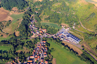 Vue aérienne de Löwen Handwls GmbH à le quartier Mannweiler in Mannweiler-Cölln dans le département Rhénanie-Palatinat, Allemagne