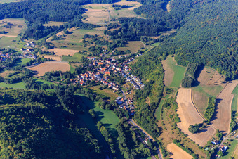 Photographie aérienne de Vue du village dans la vallée d'Alsenz depuis le nord à le quartier Stolzenbergerhof in Bayerfeld-Steckweiler dans le département Rhénanie-Palatinat, Allemagne