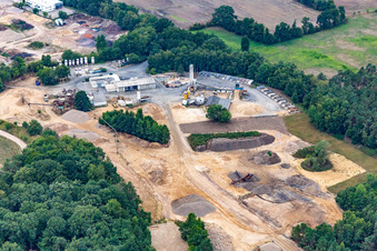Vue aérienne de Gravière à Barendorf dans le département Basse-Saxe, Allemagne