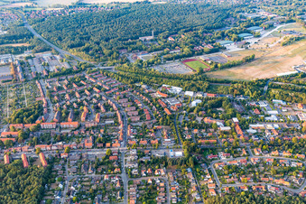 Vue aérienne de Du sud à le quartier Neuhagen in Lüneburg dans le département Basse-Saxe, Allemagne