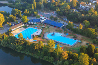 Vue aérienne de Piscine de loisirs Geesthacht sur l'Elbe à Geesthacht dans le département Schleswig-Holstein, Allemagne