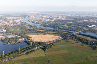 Photographie aérienne de Neuländer See sur l'A1 à le quartier Neuland in Hamburg dans le département Hambourg, Allemagne