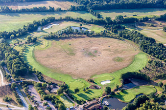 Terrains des parcours de golf Green Eagle (Luhe) à le quartier Luhdorf in Winsen dans le département Basse-Saxe, Allemagne vue d'en haut