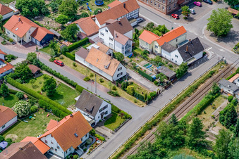 Au Schützenpl à Barbelroth dans le département Rhénanie-Palatinat, Allemagne depuis l'avion