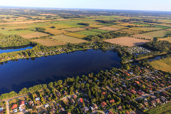Vue oblique de Camping Lanzer See à Basedow dans le département Schleswig-Holstein, Allemagne