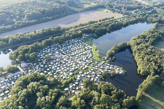 Vue oblique de Camping Forellensee à Witzeeze dans le département Schleswig-Holstein, Allemagne
