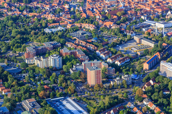 Vue aérienne de Derrière les salines à Lüneburg dans le département Basse-Saxe, Allemagne