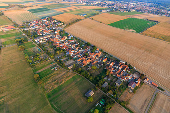 Photographie aérienne de Vue du village depuis le nord à le quartier Minderslachen in Kandel dans le département Rhénanie-Palatinat, Allemagne