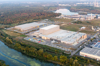 Enregistrement par drone de Zone industrielle d'Oberwald à Wörth am Rhein dans le département Rhénanie-Palatinat, Allemagne