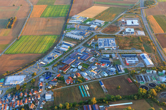 Vue aérienne de Zone industrielle de la vallée de Spire vue du sud à Rülzheim dans le département Rhénanie-Palatinat, Allemagne