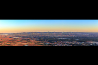Vue aérienne de Panorama vers Landau à Bellheim dans le département Rhénanie-Palatinat, Allemagne