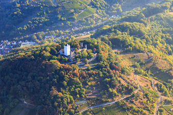 Vue aérienne de Starkenburg avec donjon échafaudé vu du sud à Heppenheim dans le département Hesse, Allemagne