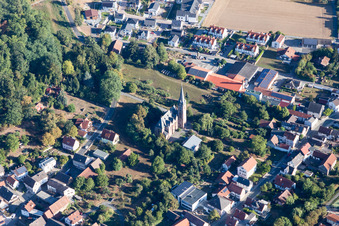 Château de Lichtenberg à le quartier Niedernhausen in Fischbachtal dans le département Hesse, Allemagne d'en haut