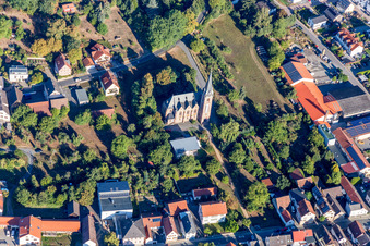Château de Lichtenberg à le quartier Niedernhausen in Fischbachtal dans le département Hesse, Allemagne depuis l'avion