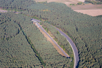 Photographie aérienne de Centre d'essais Opel à le quartier Dudenhofen in Rodgau dans le département Hesse, Allemagne