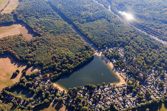 Vue aérienne de Plage et camping de Bärensee à Hanau dans le département Hesse, Allemagne