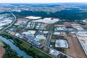 Vue aérienne de Parc industriel de Maintal à le quartier Oberndorf in Schweinfurt dans le département Bavière, Allemagne