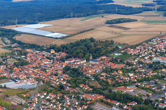 Vue aérienne de Vue du sud-est à Wiesentheid dans le département Bavière, Allemagne