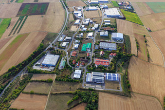 Vue aérienne de Zone industrielle de Waltersberg avec Sonoco Deutschland GmbH à Grünsfeld dans le département Bade-Wurtemberg, Allemagne
