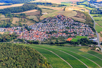 Photographie aérienne de Vue de la vallée de la Tauber depuis le nord à le quartier Gerlachsheim in Lauda-Königshofen dans le département Bade-Wurtemberg, Allemagne
