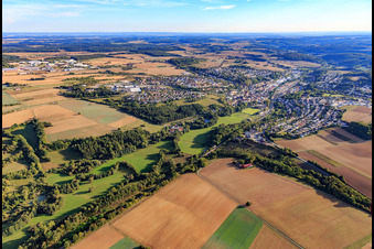 Photographie aérienne de Kirnautal depuis le nord-est à Osterburken dans le département Bade-Wurtemberg, Allemagne