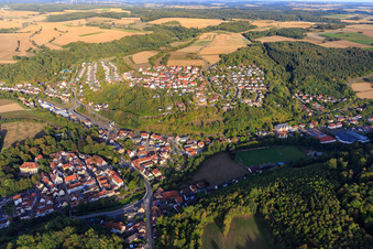 Vue aérienne de Sur le Heidelberg à Adelsheim dans le département Bade-Wurtemberg, Allemagne