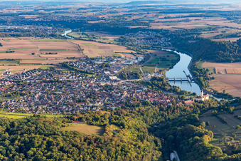 Vue aérienne de Gundelsheim dans le département Bade-Wurtemberg, Allemagne