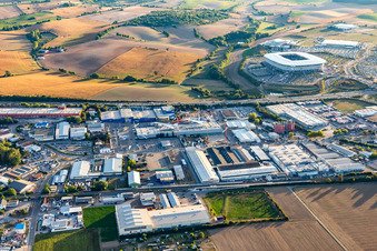 Vue oblique de Musée de la technologie à le quartier Steinsfurt in Sinsheim dans le département Bade-Wurtemberg, Allemagne