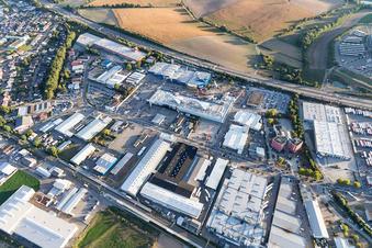 Musée de la technologie à le quartier Steinsfurt in Sinsheim dans le département Bade-Wurtemberg, Allemagne d'en haut