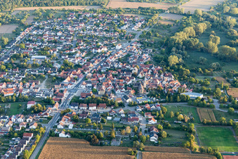 Vue aérienne de Quartier Stettfeld in Ubstadt-Weiher dans le département Bade-Wurtemberg, Allemagne