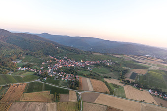 Image drone de Rott dans le département Bas Rhin, France
