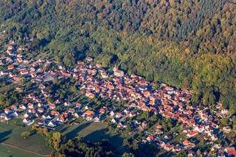 Vue d'oiseau de Ernolsheim-lès-Saverne dans le département Bas Rhin, France