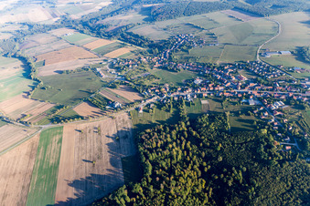 Vue aérienne de Lohr dans le département Bas Rhin, France