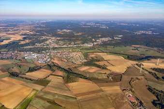 Vue aérienne de Ville baroque derrière Webenheim dans la vallée de la Blies à Blieskastel dans le département Sarre, Allemagne
