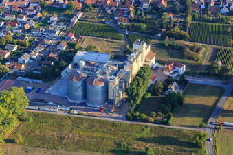 Moulin à grains Cornexo GmbH à Freimersheim dans le département Rhénanie-Palatinat, Allemagne d'en haut