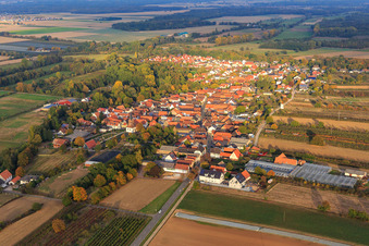 Photographie aérienne de Vue du village depuis le sud-ouest à Winden dans le département Rhénanie-Palatinat, Allemagne